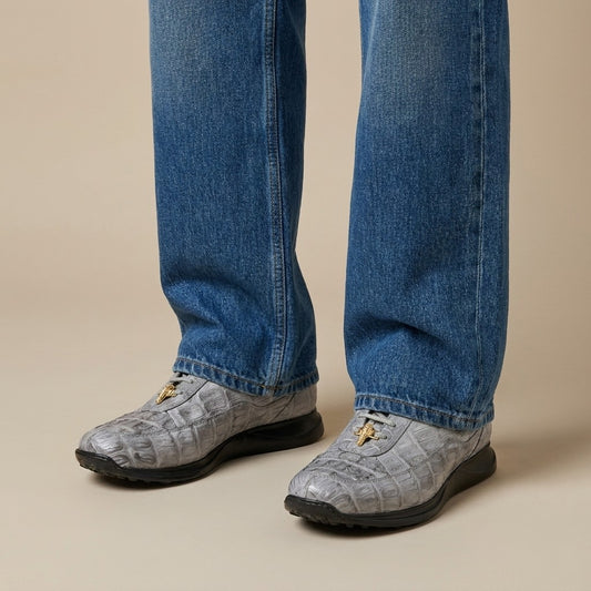 Mauri 8900 Caiman Fuscus light grey sneakers with textured design and white soles, casual footwear for everyday wear