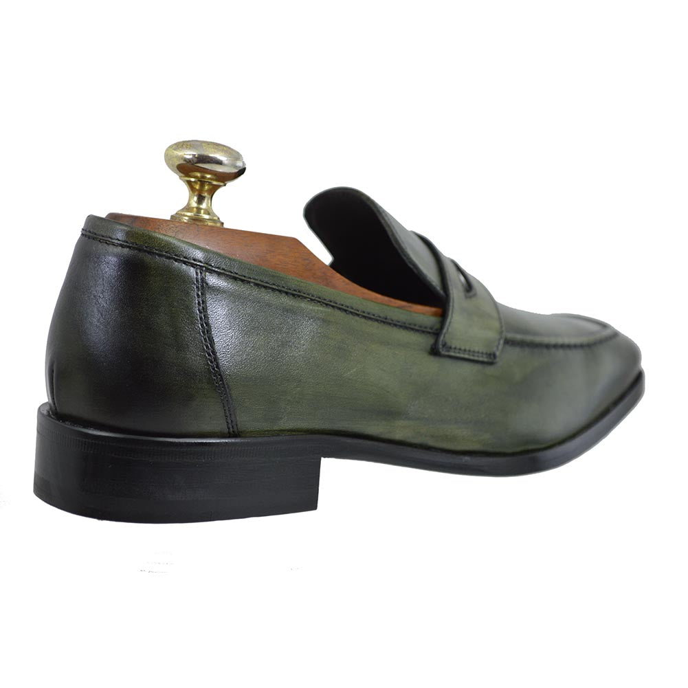 Calzoleria Toscana Toscana 2115 leather penny loafer showing polished brown leather and classic slip-on design.
