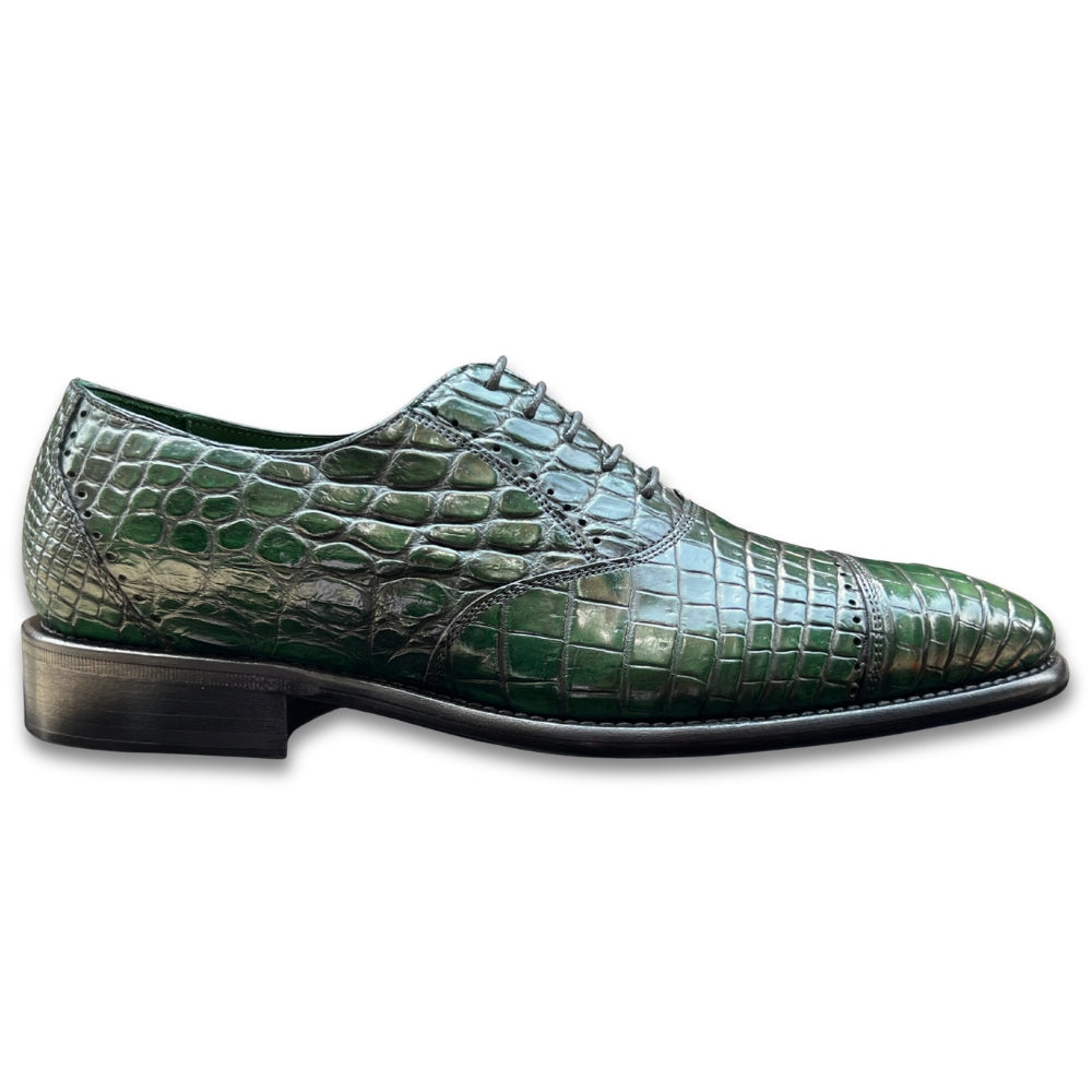 Calzoleria Toscana Caiman crocodile leather lace-up dress shoes with cap-toe design, polished and stylish for formal occasions.