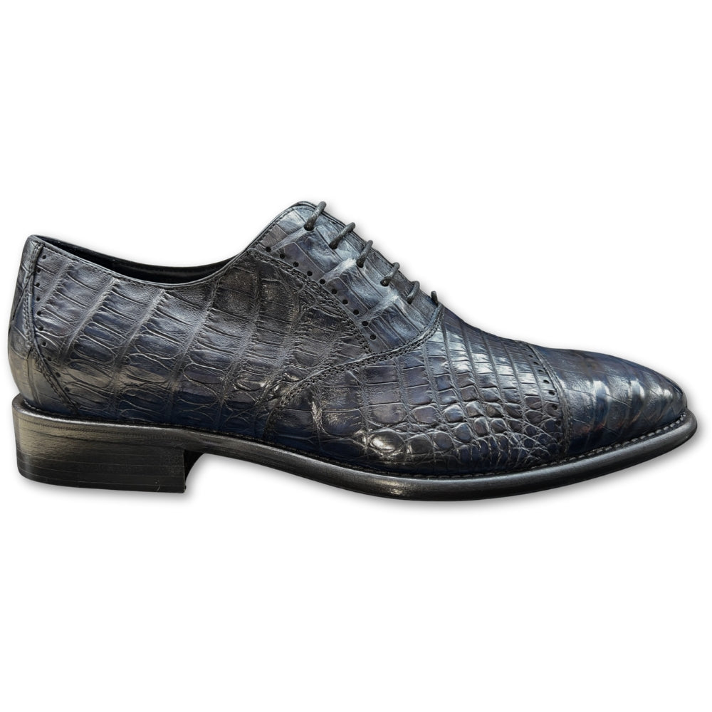 Calzoleria Toscana Caiman crocodile leather lace-up dress shoes with cap-toe, polished finish, and elegant design.