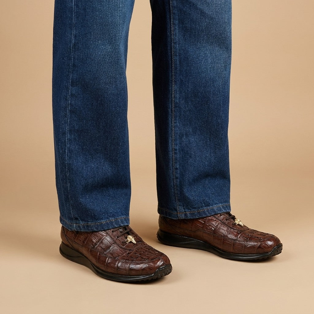 Mauri 8900 Caiman Fuscus sneakers in brown leather with black accents, featuring a stylish lace-up design and textured sole.