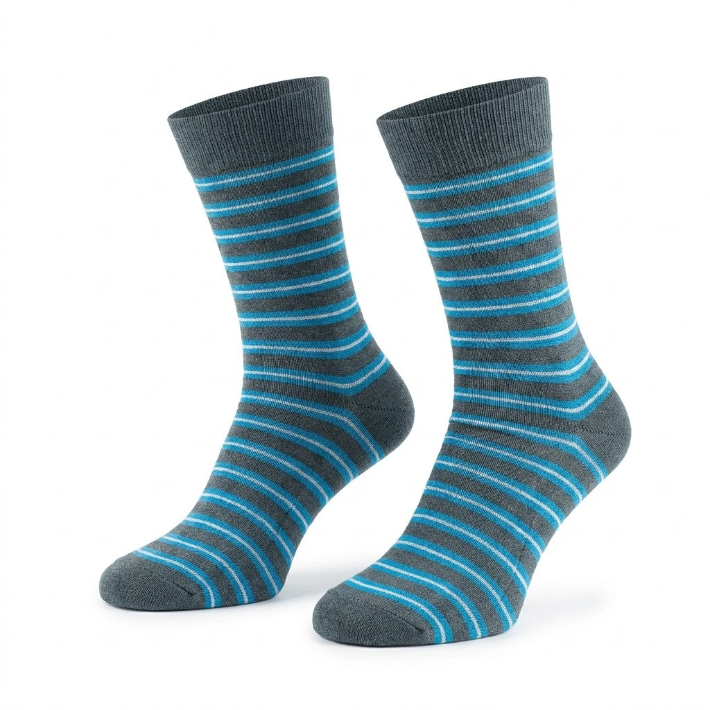 Blue and gray striped cotton crew socks for men by Cellini Uomo, featuring the Distretto73 Filoscozia collection design.
