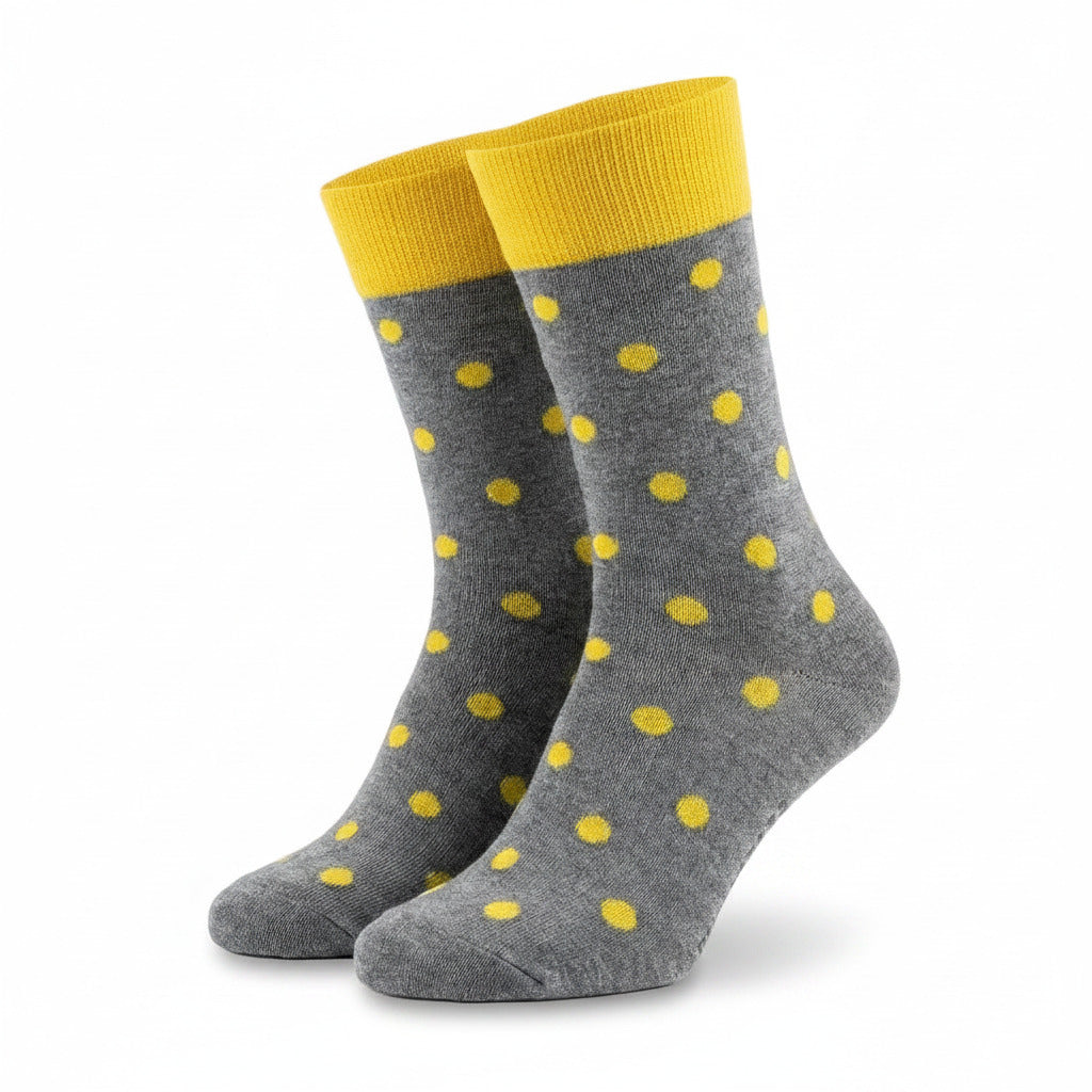 Gray and yellow polka dot men's socks by Cellini Uomo, made from soft cotton, featuring a stylish design from Distretto73 Filoscozia collection.