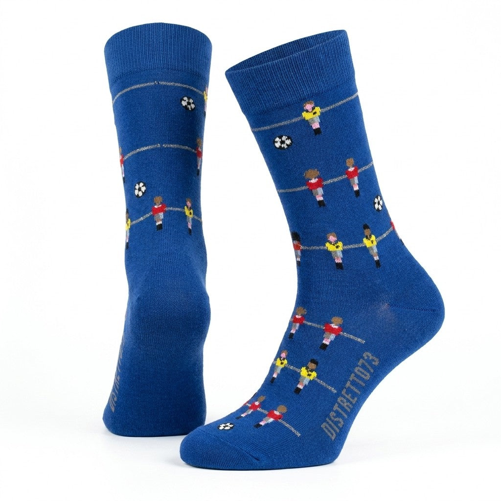 Cellini Uomo men's blue soccer socks made from 100% Filoscozia cotton, designed for comfort and athletic performance.